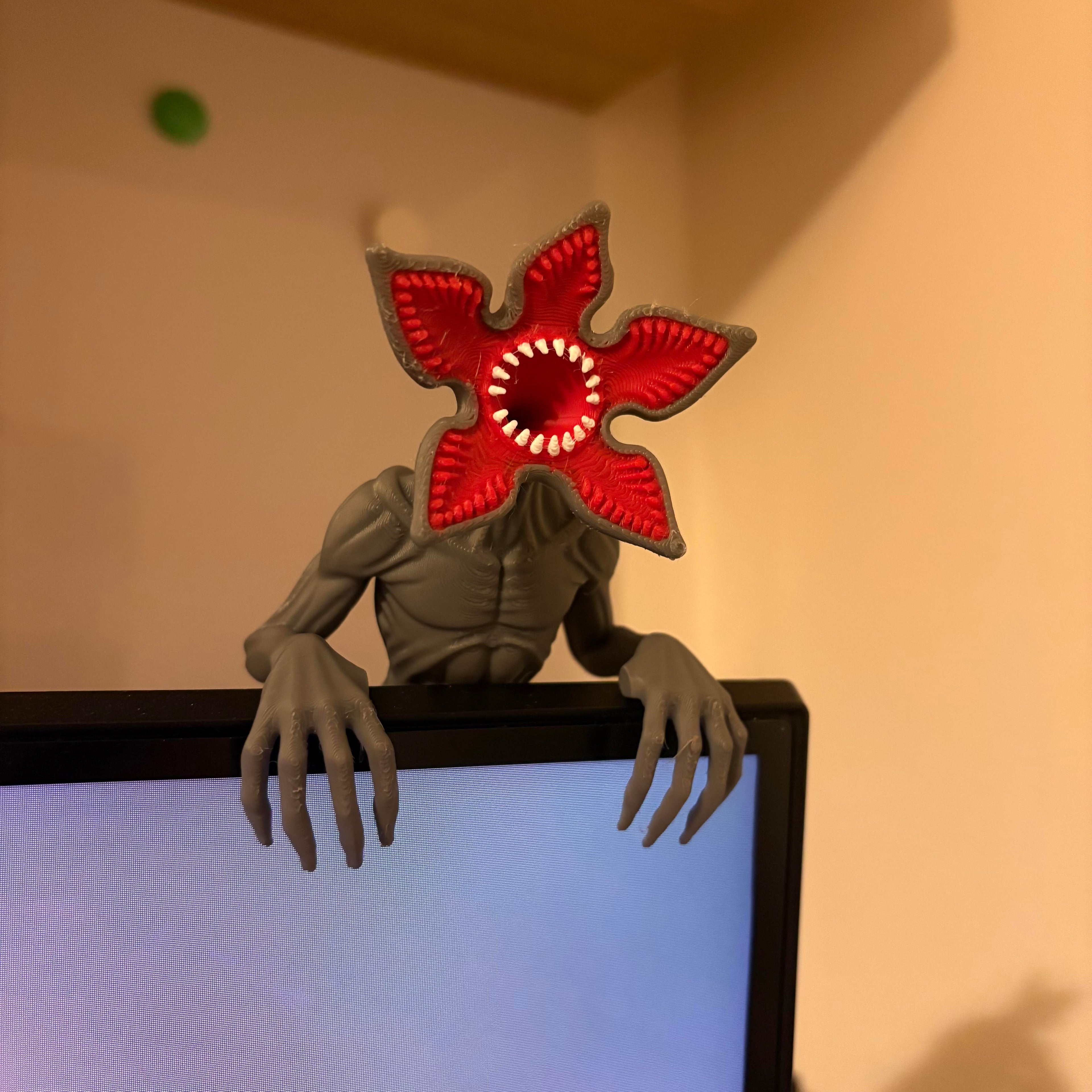 Demogorgon Monitor Topper – Desk Display Figure